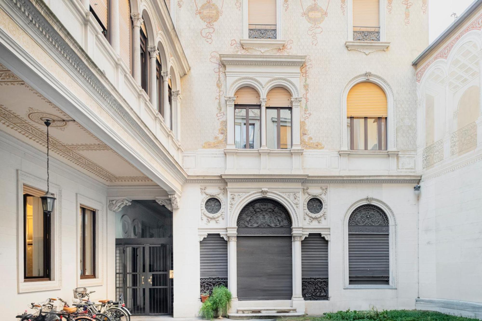 Easylife - Accogliente Monolocale In Via Torino, Posizione Perfetta Per Scoprire La Citta Apartment Milan Luaran gambar