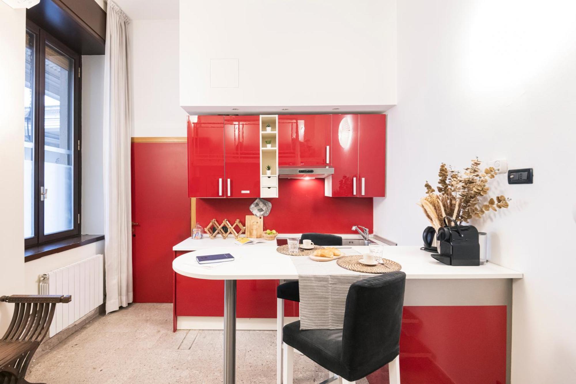 Easylife - Accogliente Monolocale In Via Torino, Posizione Perfetta Per Scoprire La Citta Apartment Milan Luaran gambar